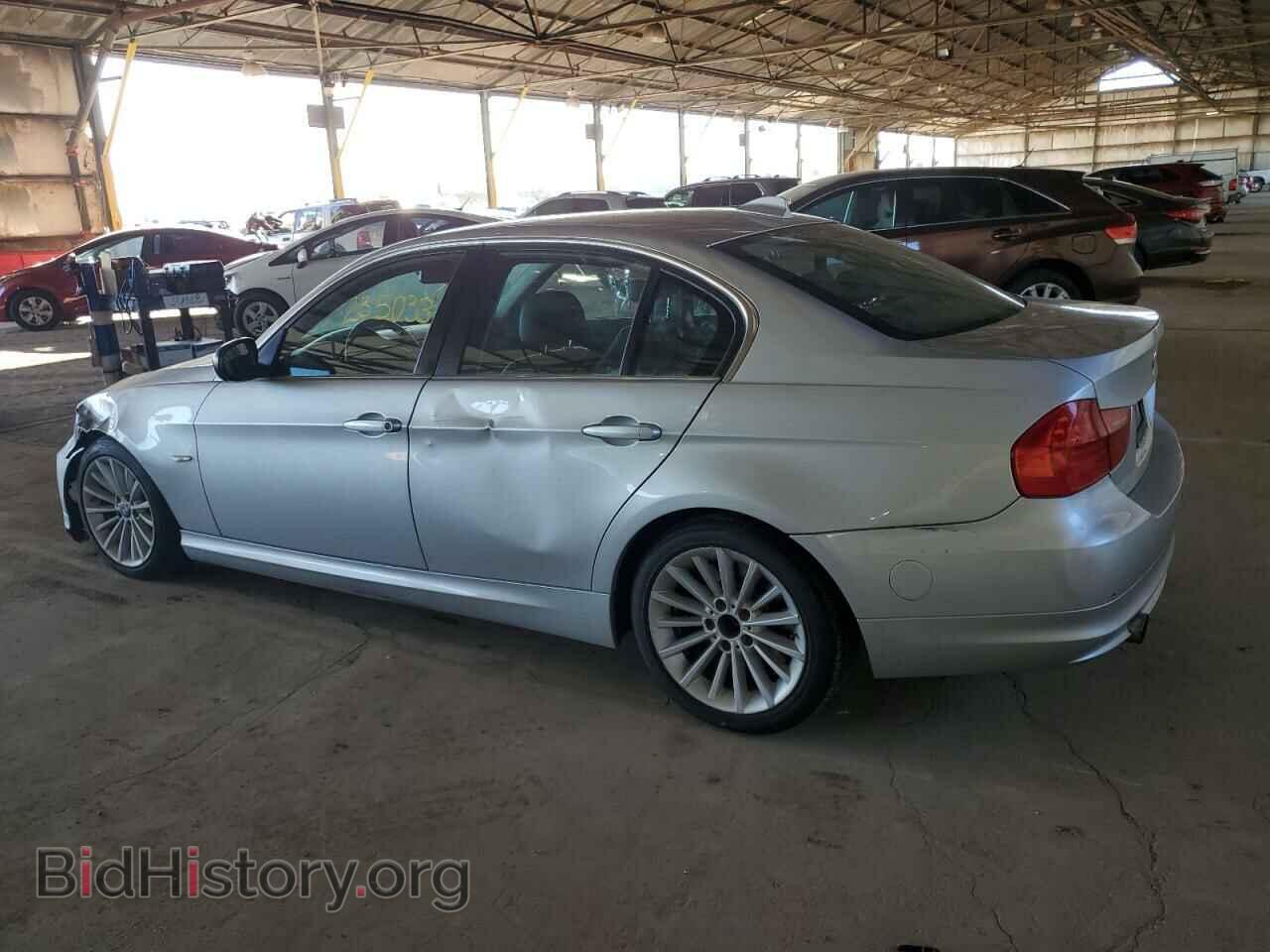 2011 BMW 3 SERIES - VIN: WBAPN7C52BA781436 - Фото 2