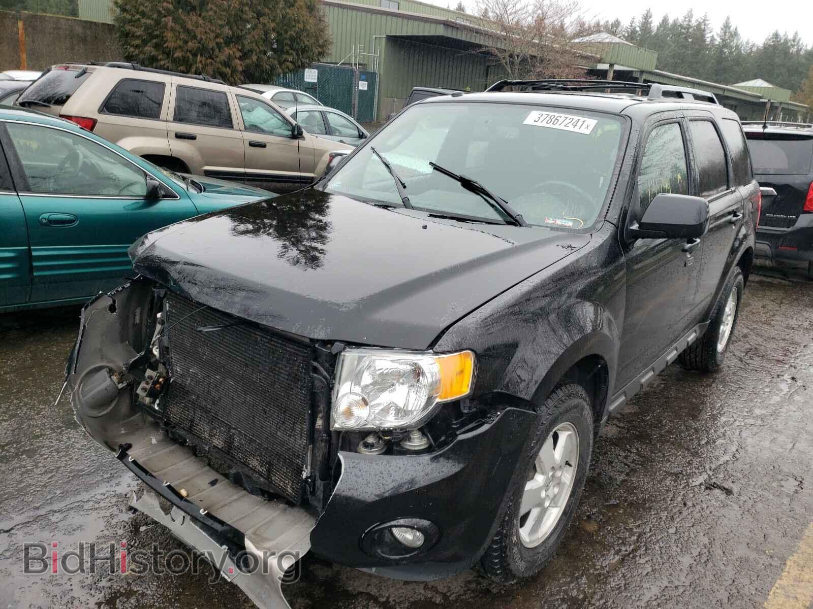 2011 FORD ESCAPE - VIN: 1FMCU0D78BKC20840 - Фото 2