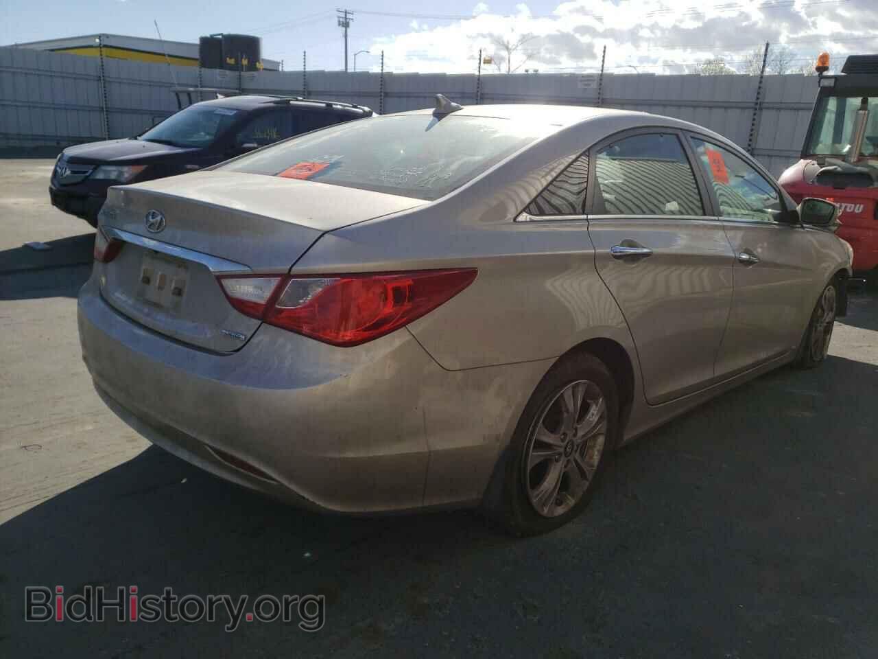 2011 HYUNDAI SONATA - VIN: 5NPEC4AC4BH140619 - Фото 4