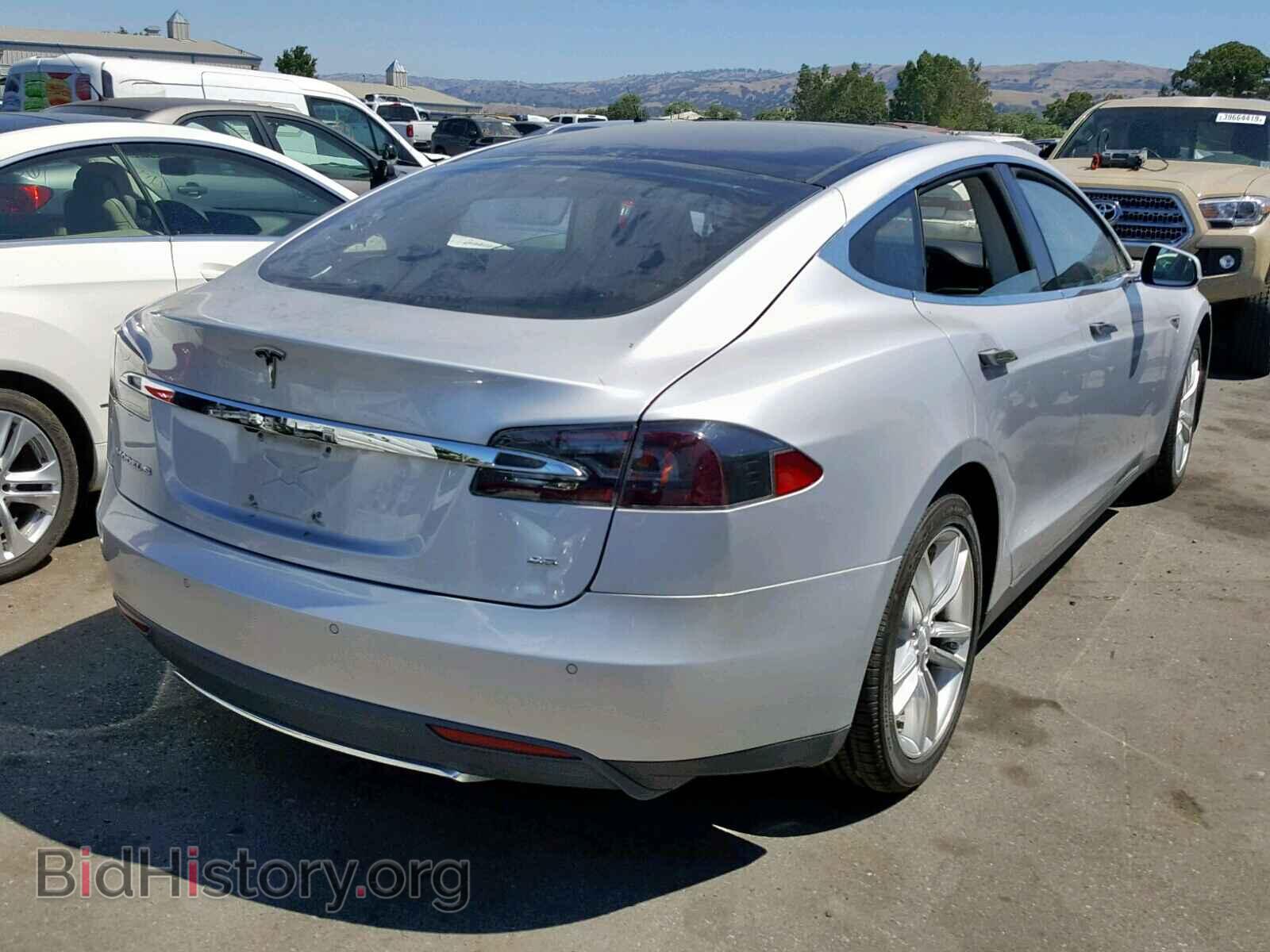 2014 TESLA MODEL S - VIN: 5YJSA1H18EFP30529 - Photo 4