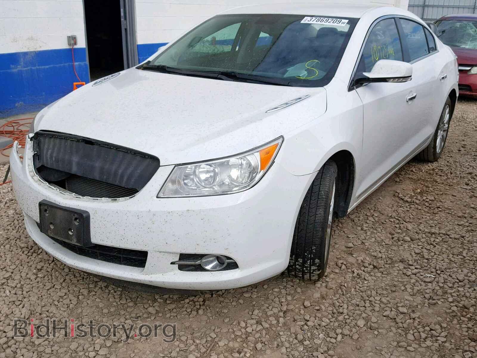 2013 BUICK LACROSSE - VIN: 1G4GC5E37DF295005 - Фото 2