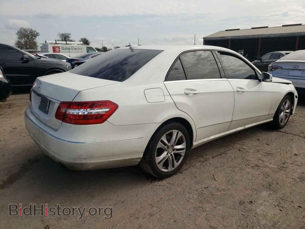 2011 MERCEDES-BENZ E-CLASS - VIN: WDDHF5GB2BA381844 - Фото 3