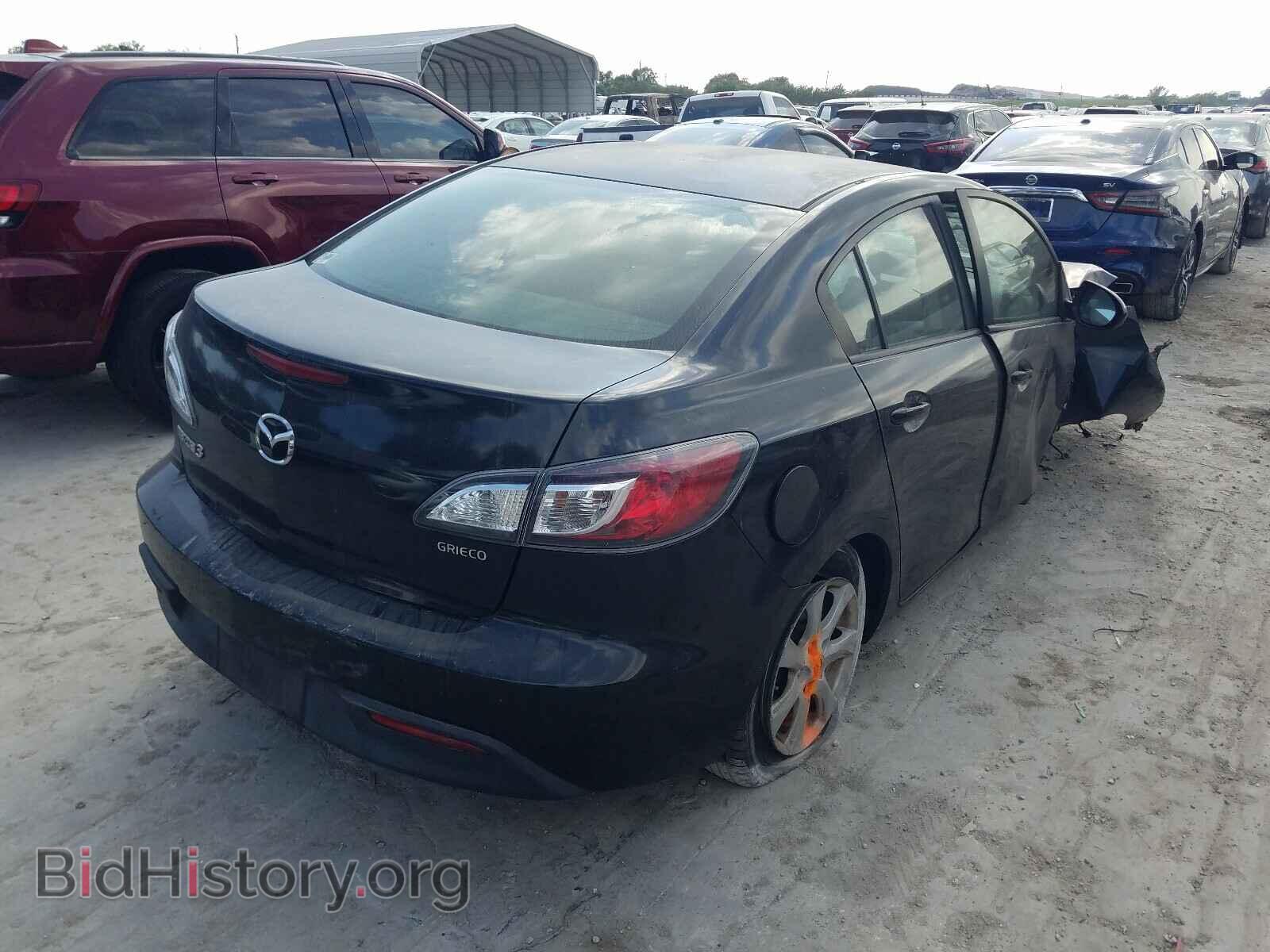 2011 MAZDA 3 - VIN: JM1BL1VF2B1472121 - Photo 4