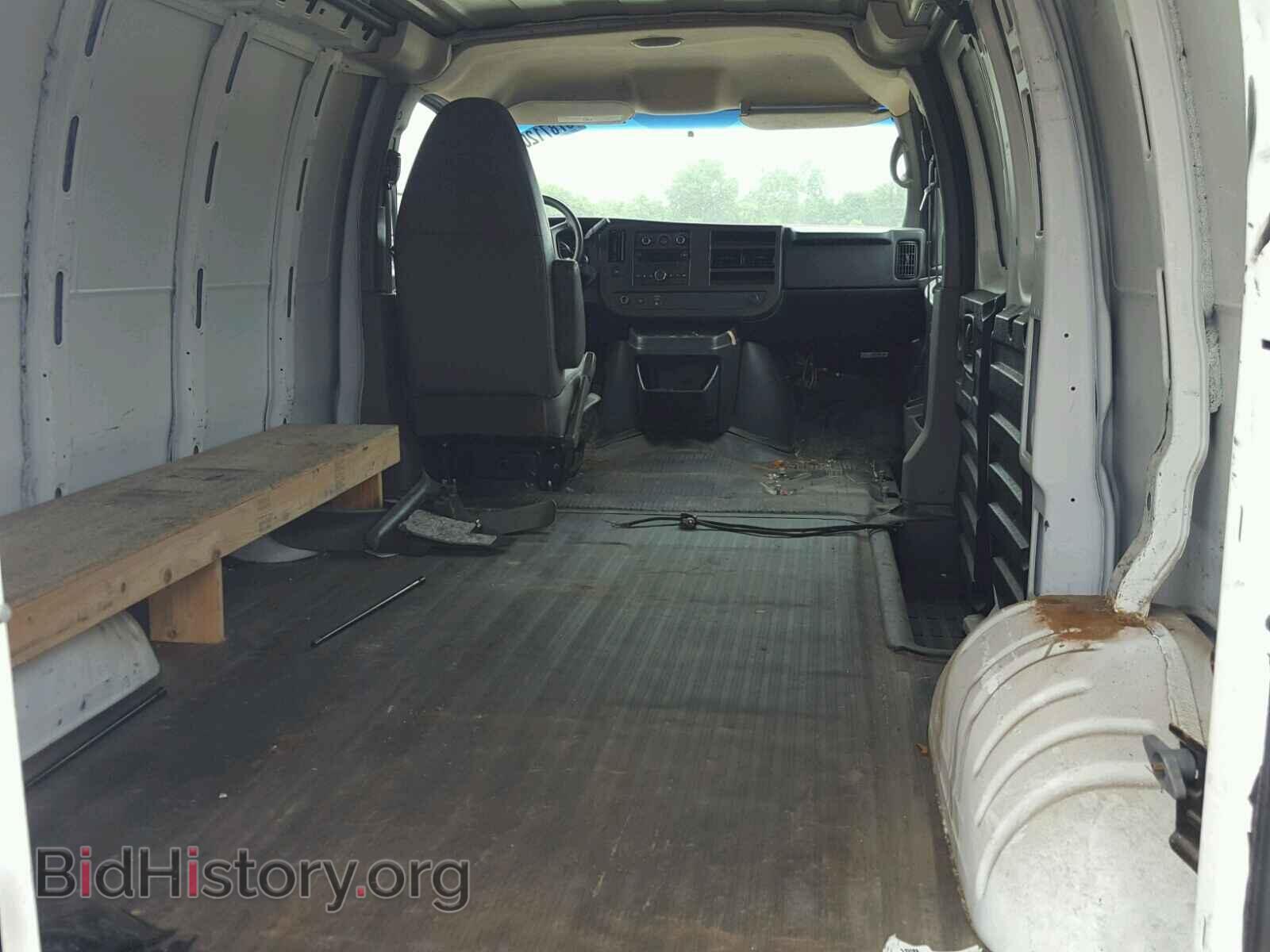 2011 CHEVROLET EXPRESS - VIN: 1GCWGFCA9B1112340 - Фото 6