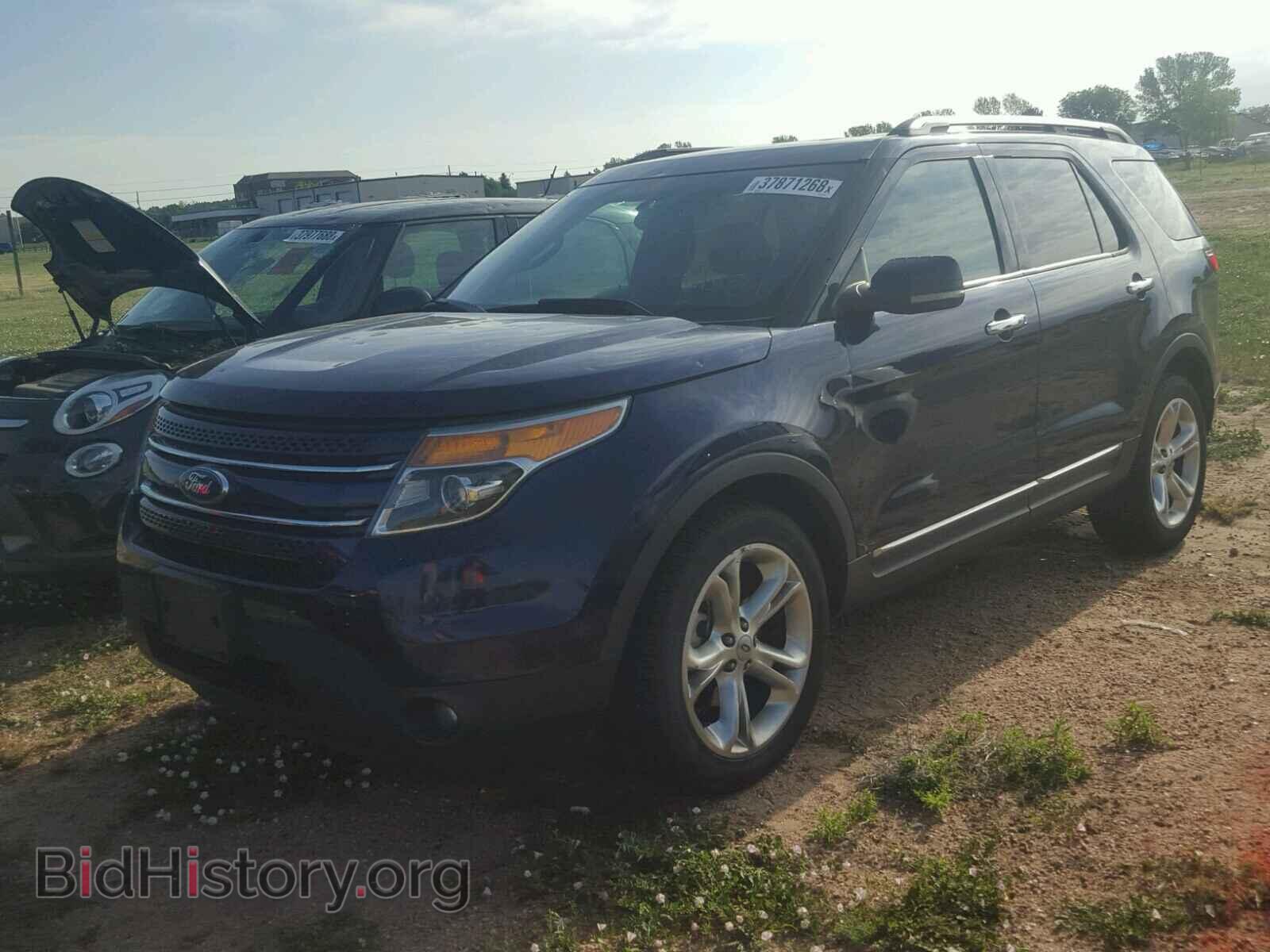 2011 FORD EXPLORER L - VIN: 1FMHK8F88BGA86334 - Photo 2