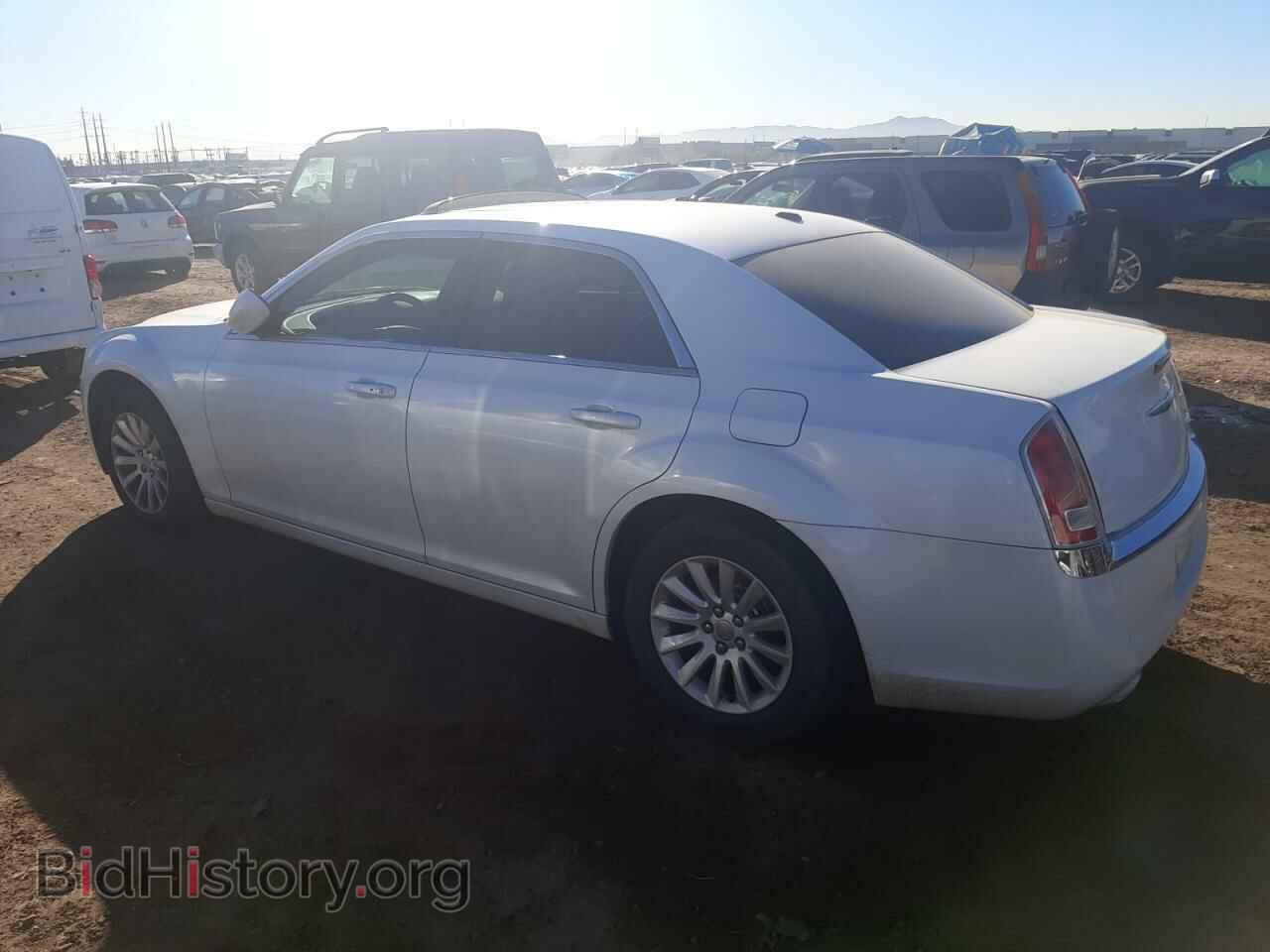 2012 CHRYSLER 300 - VIN: 2C3CCAAG0CH234665 - Фото 2