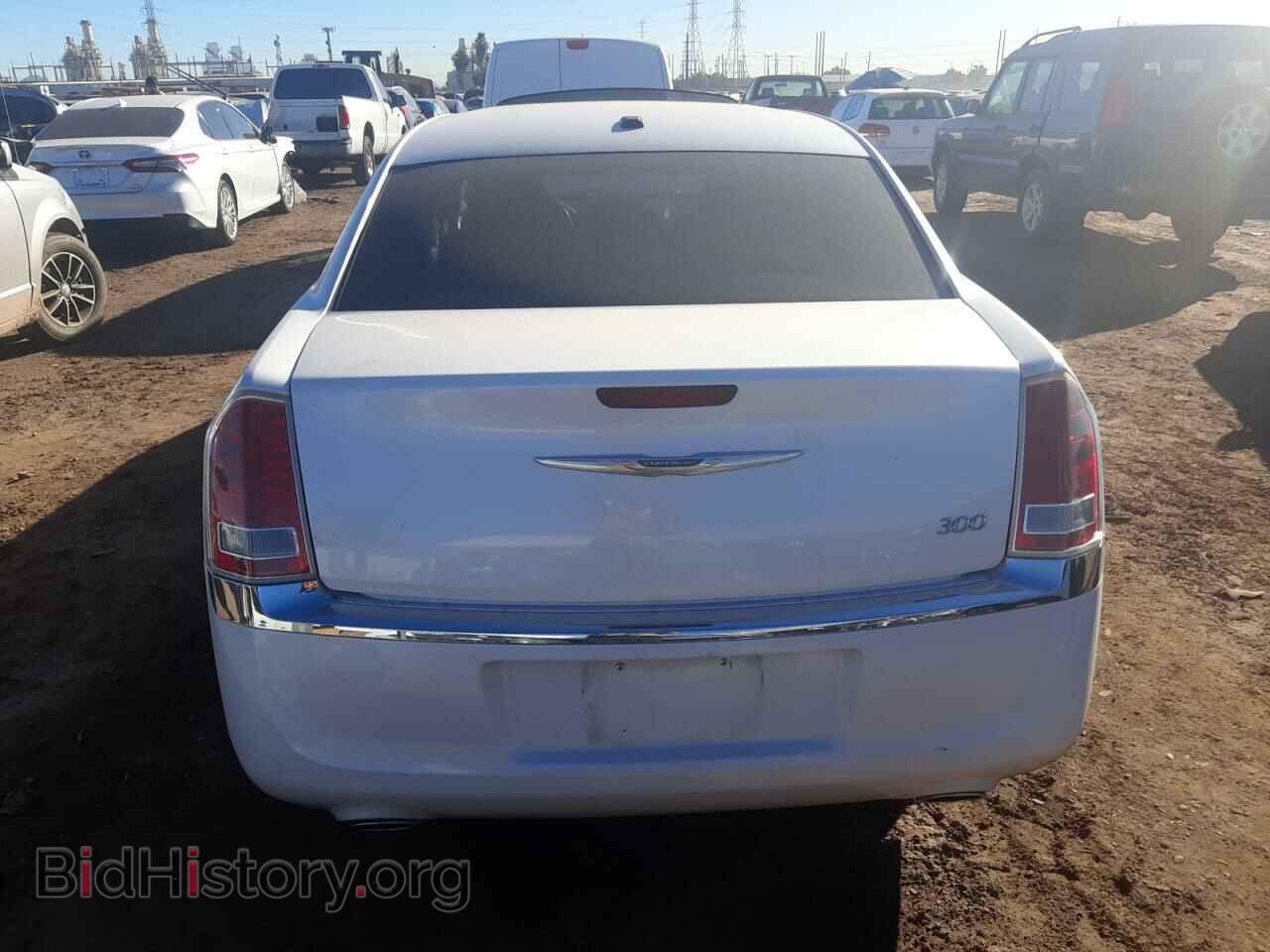 2012 CHRYSLER 300 - VIN: 2C3CCAAG0CH234665 - Фото 6