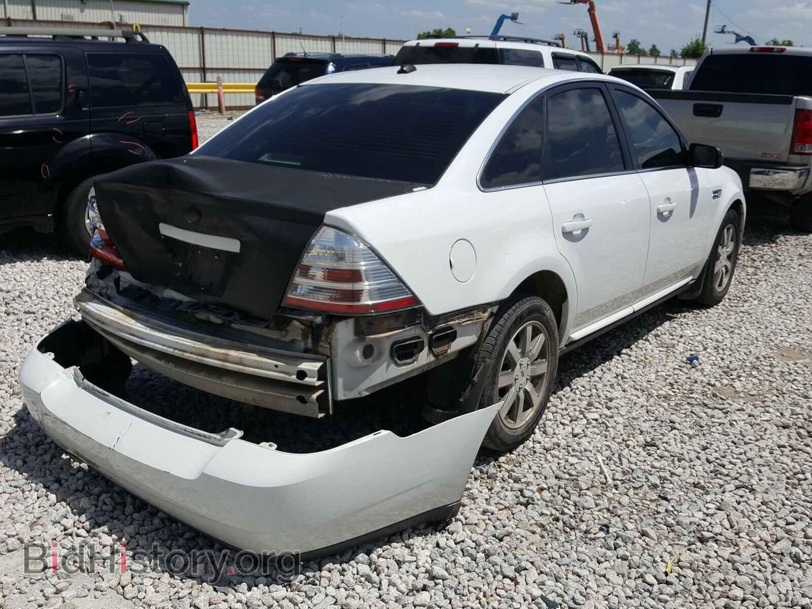 2008 FORD TAURUS - VIN: 1FAHP24W18G165752 - Фото 4