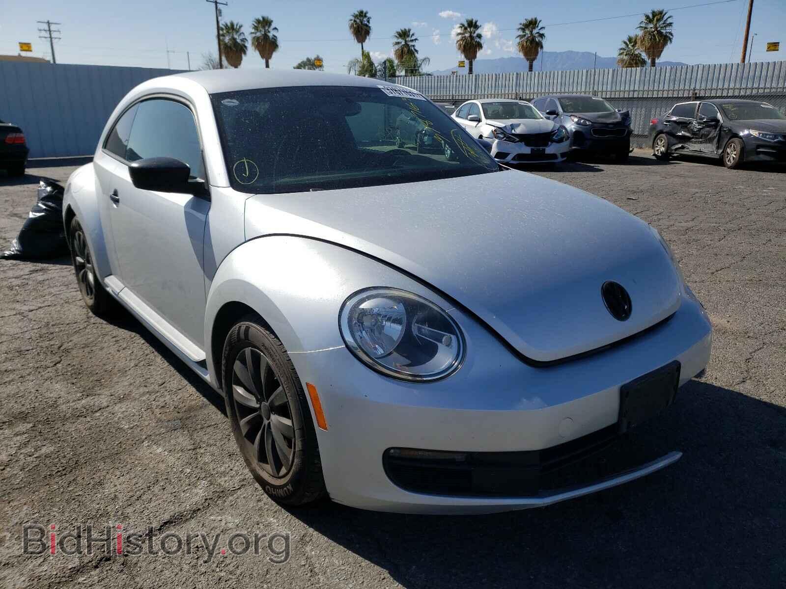 Photo 3VWFP7AT3DM652263 - VOLKSWAGEN BEETLE 2013