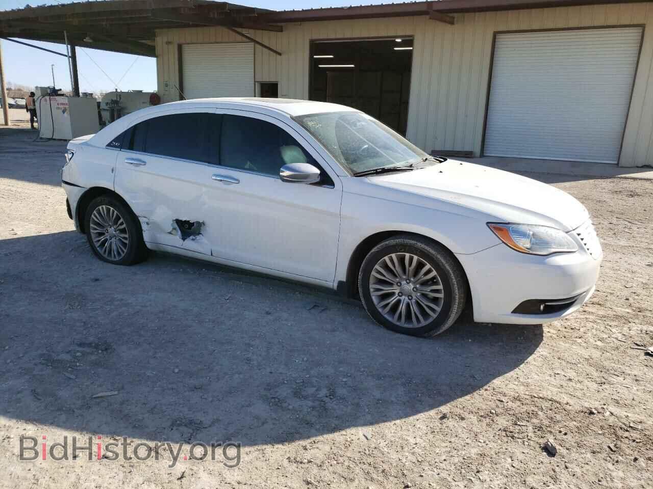 2013 CHRYSLER 200 - VIN: 1C3CCBCG3DN614823 - Photo 4