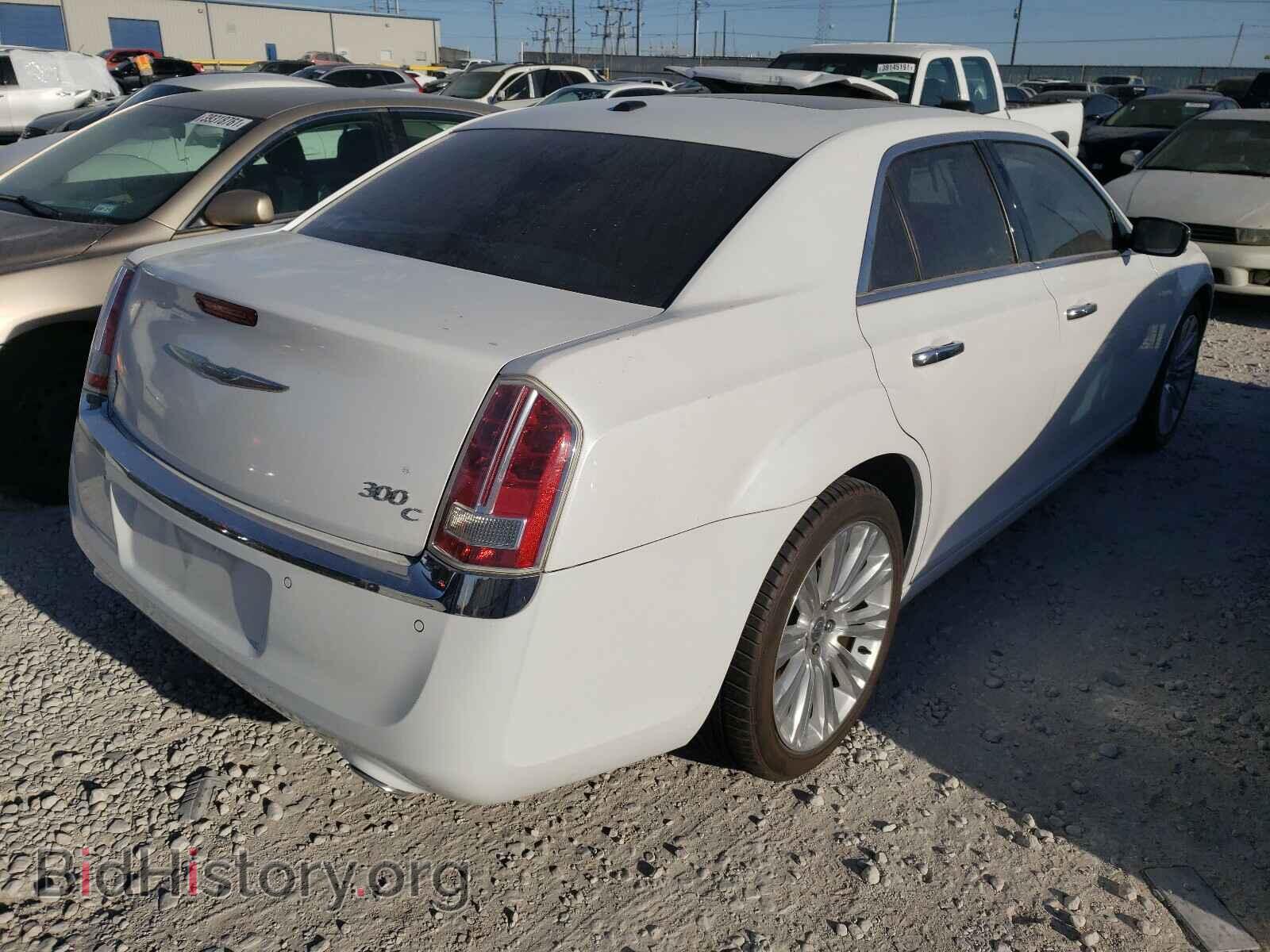 2012 CHRYSLER 300 - VIN: 2C3CCAET5CH174437 - Photo 4