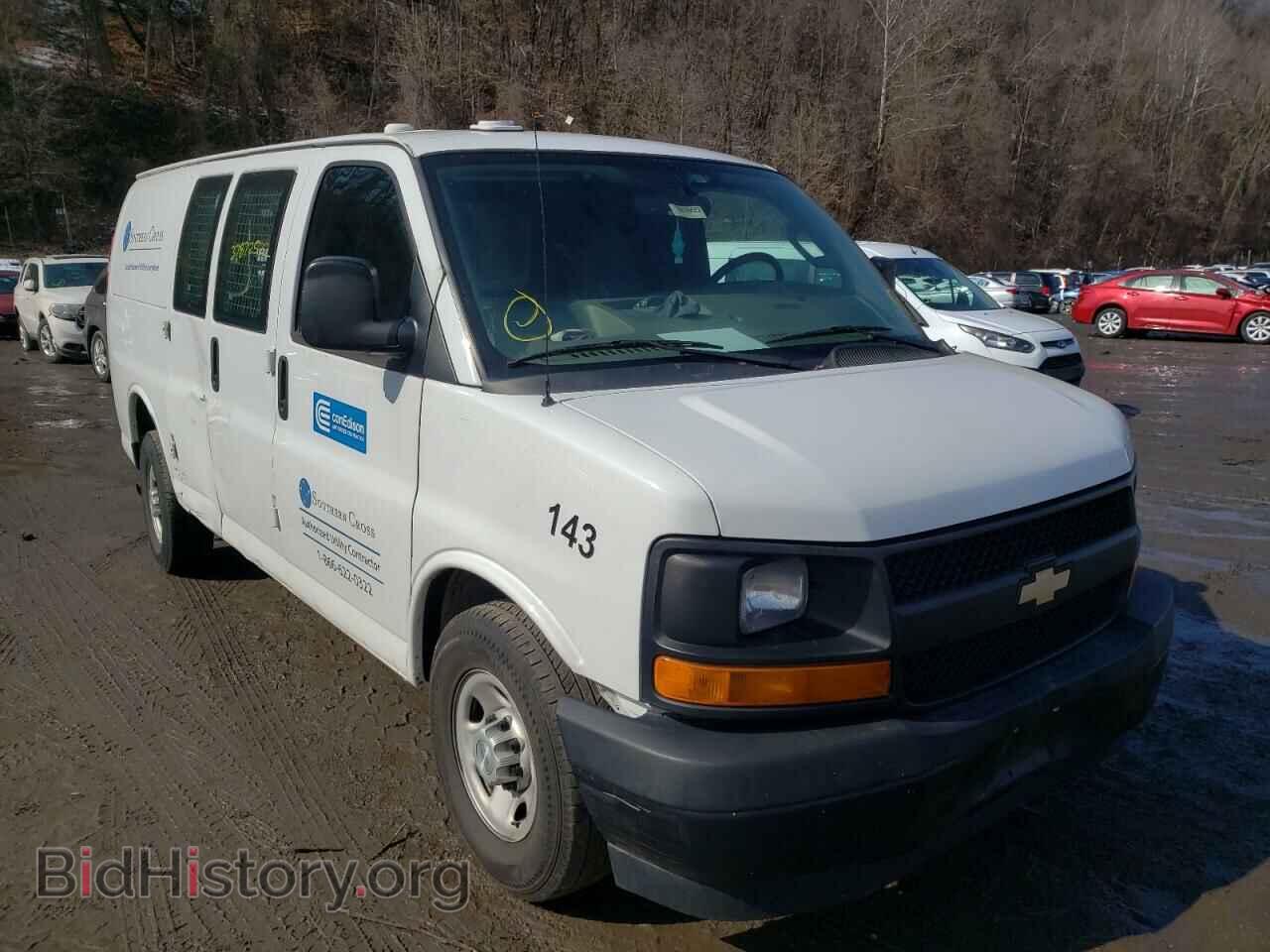 Photo 1GCWGAFF6H1104263 - CHEVROLET EXPRESS 2017