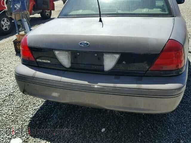 2000 FORD CROWN VIC - VIN: 2FAFP71W8YX134047 - Фото 9