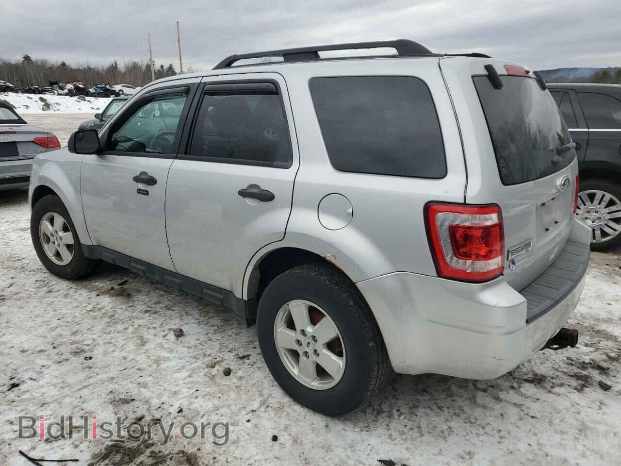 2011 FORD ESCAPE - VIN: 1FMCU9DG2BKC35242 - Фото 2
