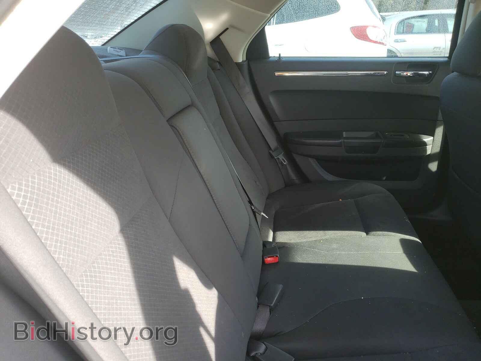 2009 CHRYSLER 300 - VIN: 2C3KA43D39H516636 - Фото 6