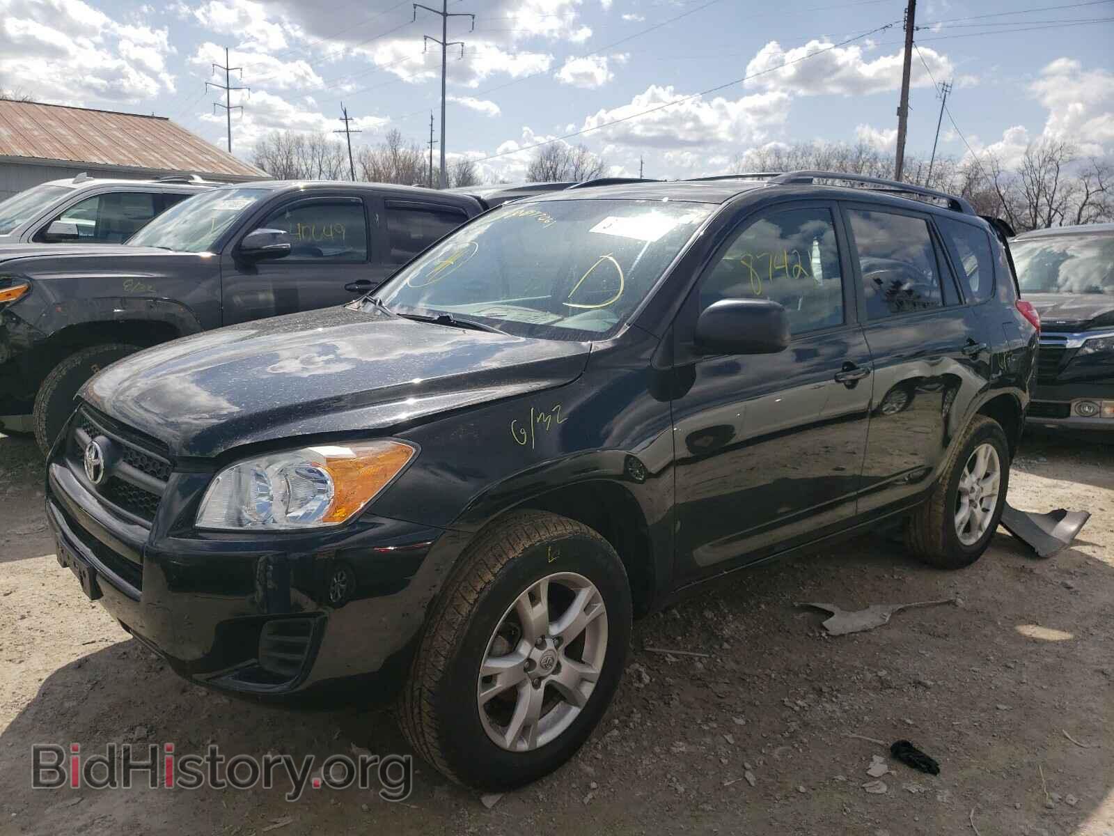 2011 TOYOTA RAV4 - VIN: 2T3BF4DV0BW104409 - Фото 2