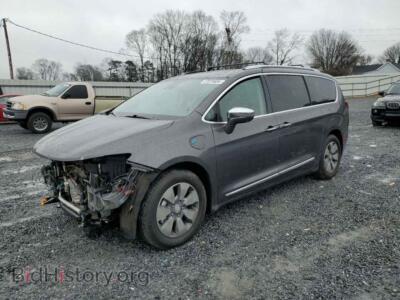 2017 Chrysler PACIFICA Ehybrid Platinum, gray — VIN 2C4RC1N71HR689638, Copart