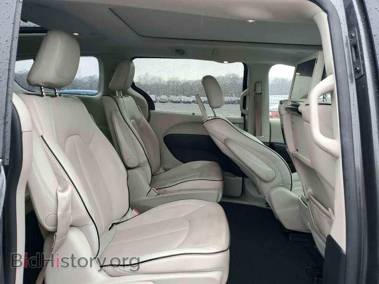 2017 CHRYSLER PACIFICA - VIN: 2C4RC1N71HR689638 - Photo 11
