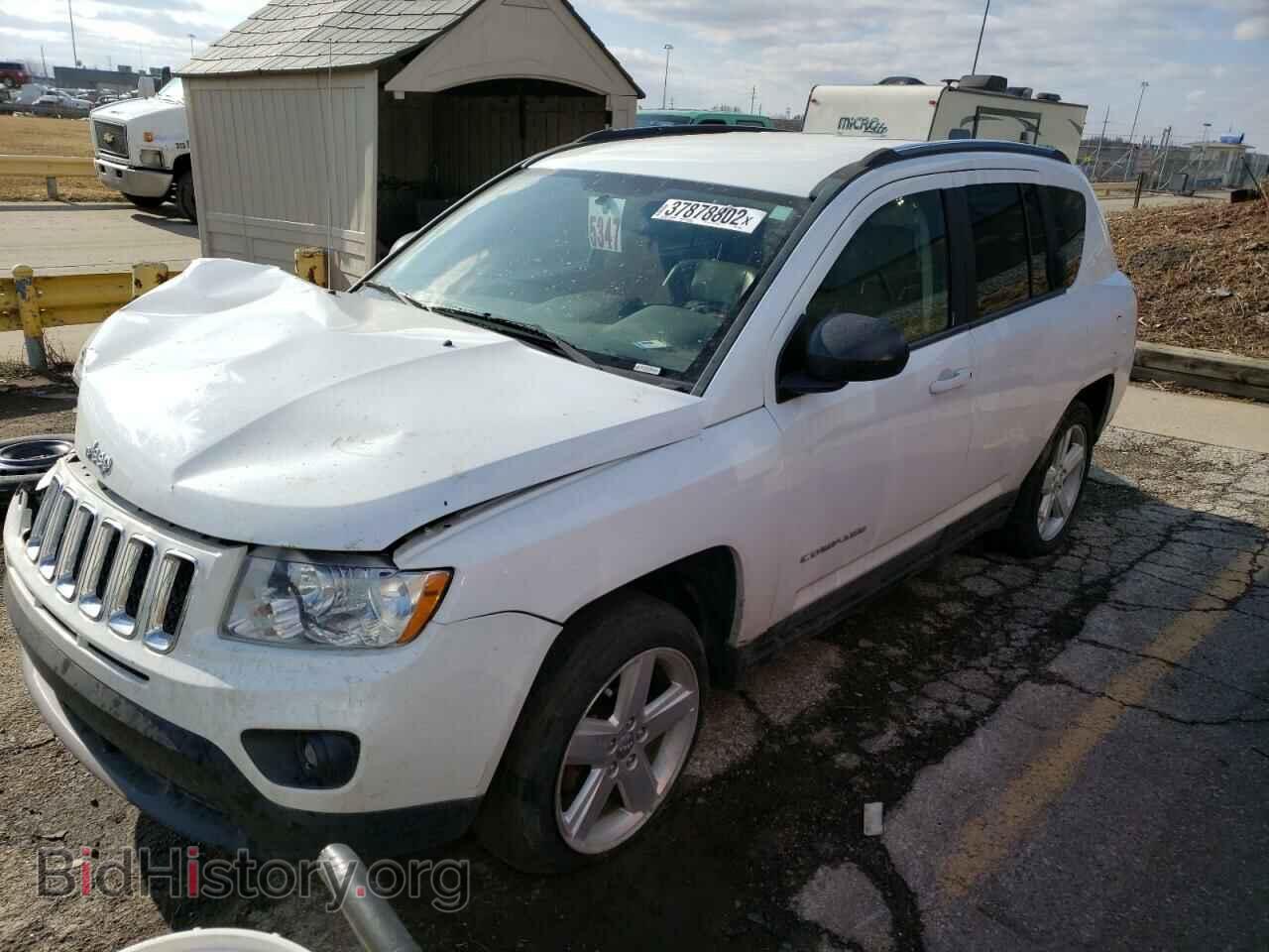 2011 JEEP COMPASS - VIN: 1J4NF5FB9BD158532 - Photo 2