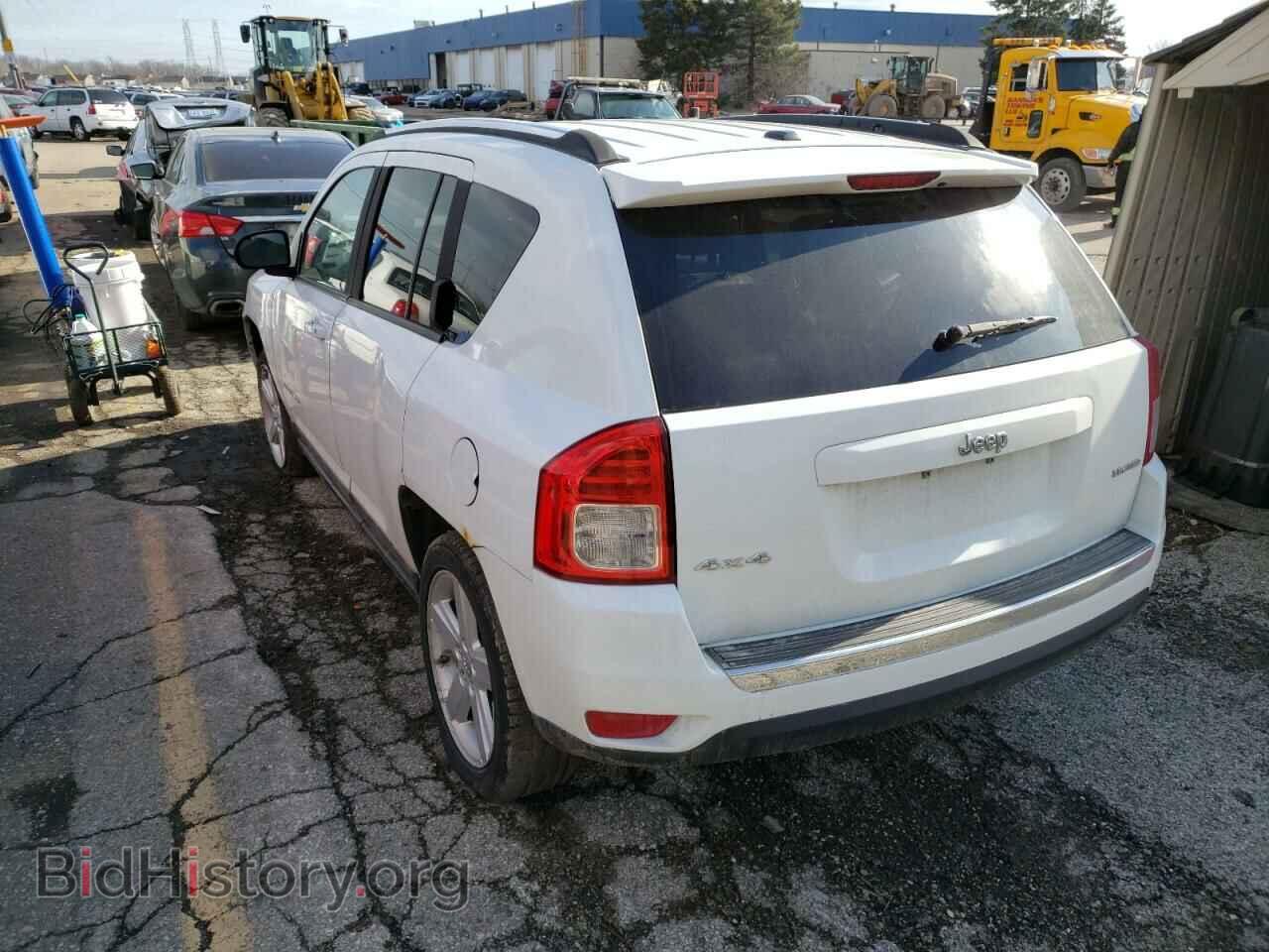 2011 JEEP COMPASS - VIN: 1J4NF5FB9BD158532 - Photo 3