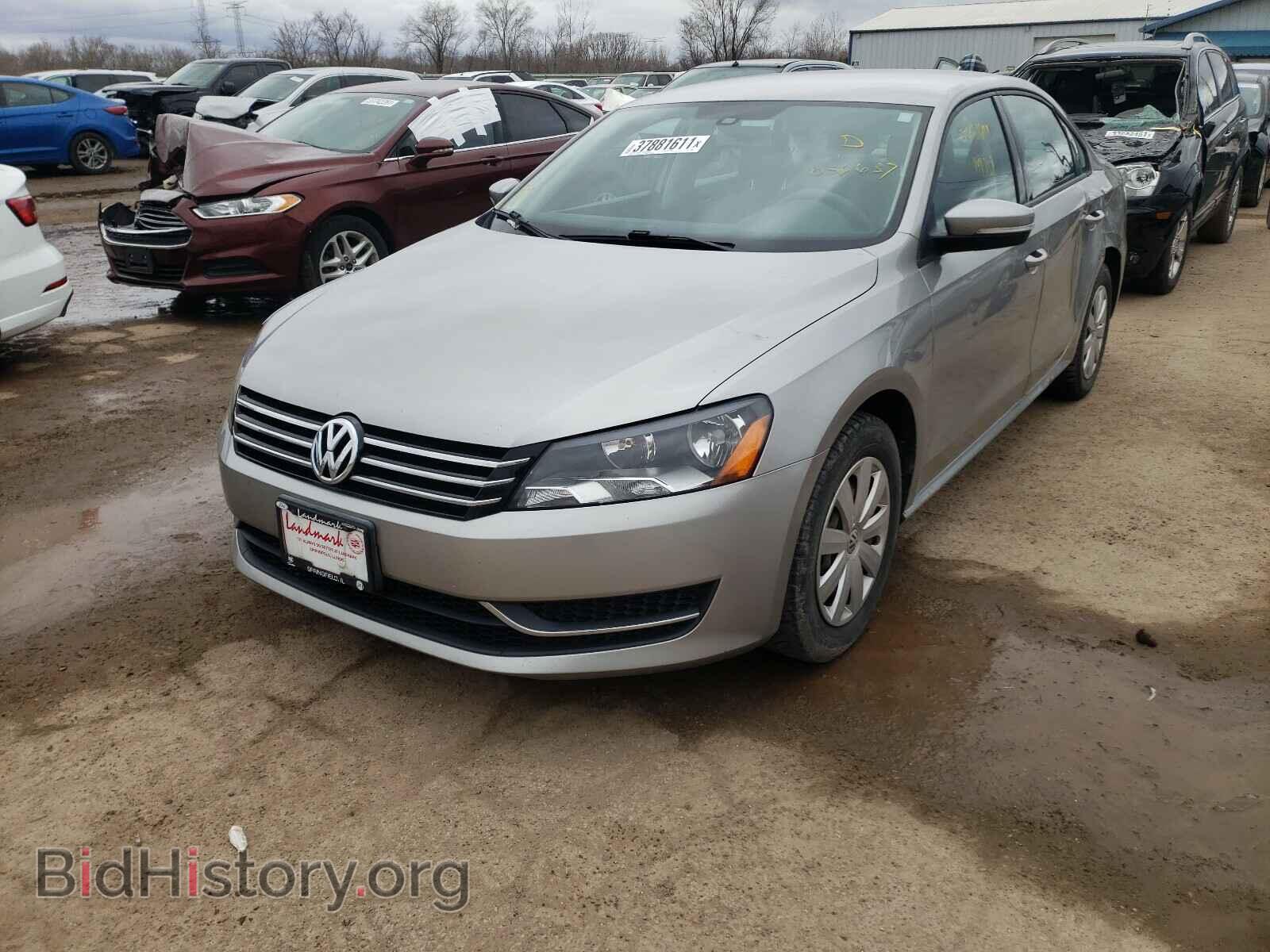 2013 VOLKSWAGEN PASSAT - VIN: 1VWAP7A32DC056637 - Фото 2