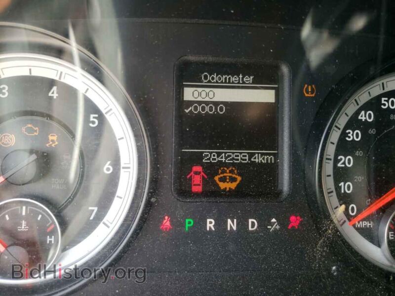 2014 RAM 2500 (VIN 3C6UR5HJ5EG272555) — photo 8 of 10