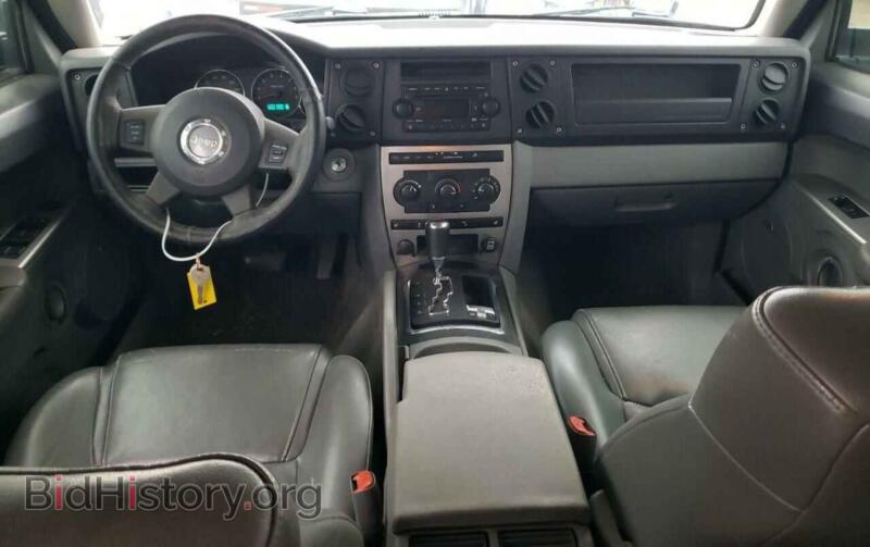 2007 Jeep COMMANDER (VIN 1J8HG48PX7C676335) — фото 8 из 12