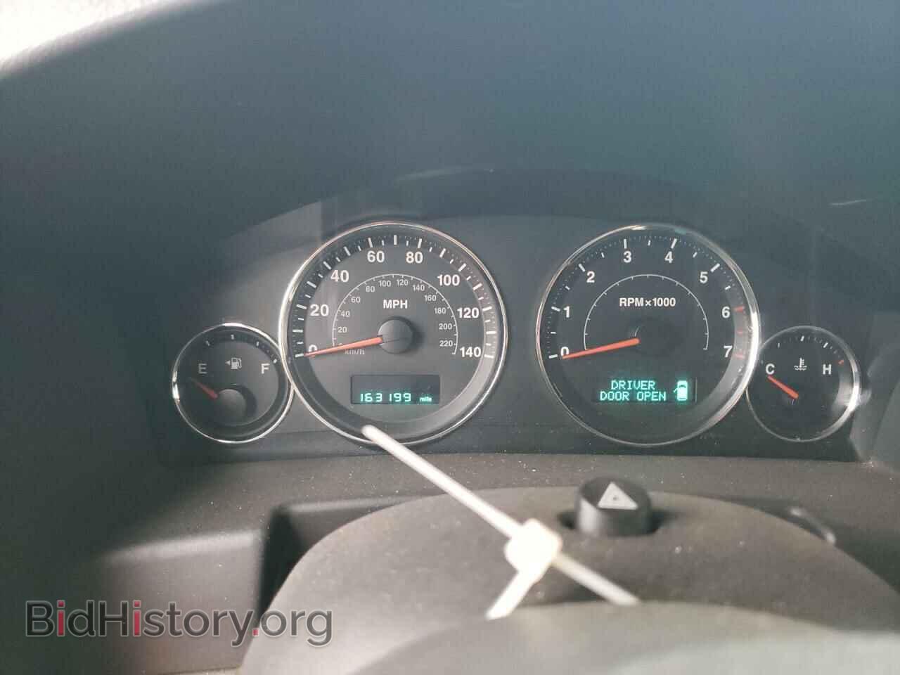 2007 JEEP COMMANDER - VIN: 1J8HG48PX7C676335 - Фото 9