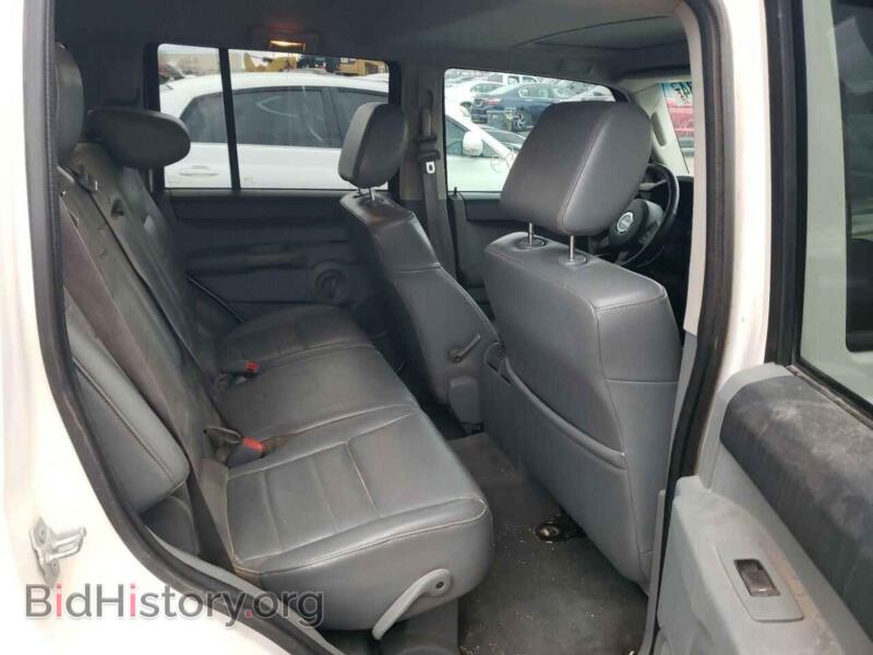 2007 Jeep COMMANDER (VIN 1J8HG48PX7C676335) — фото 10 из 12