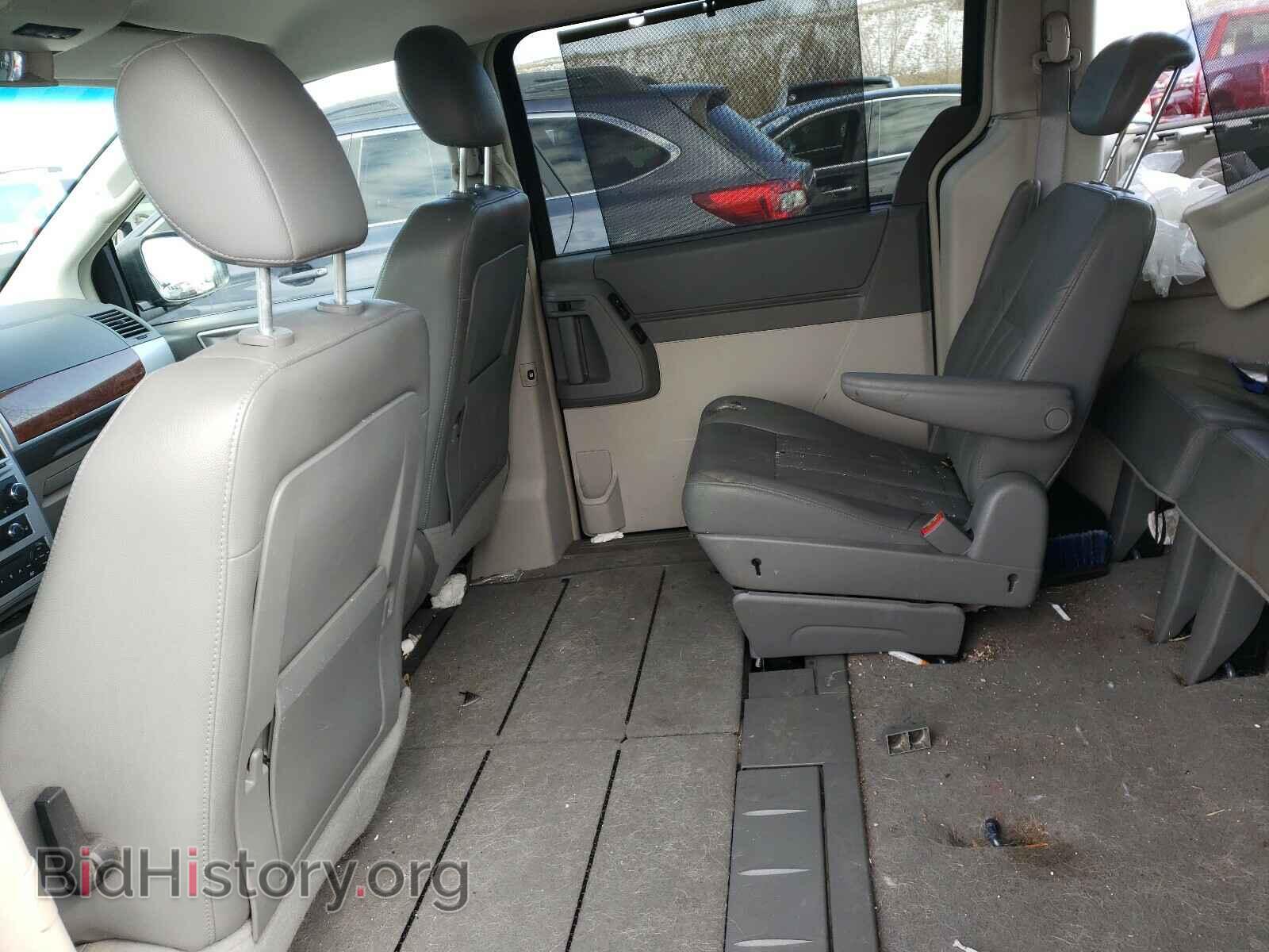 2008 CHRYSLER MINIVAN - VIN: 2A8HR54P08R844580 - Фото 6