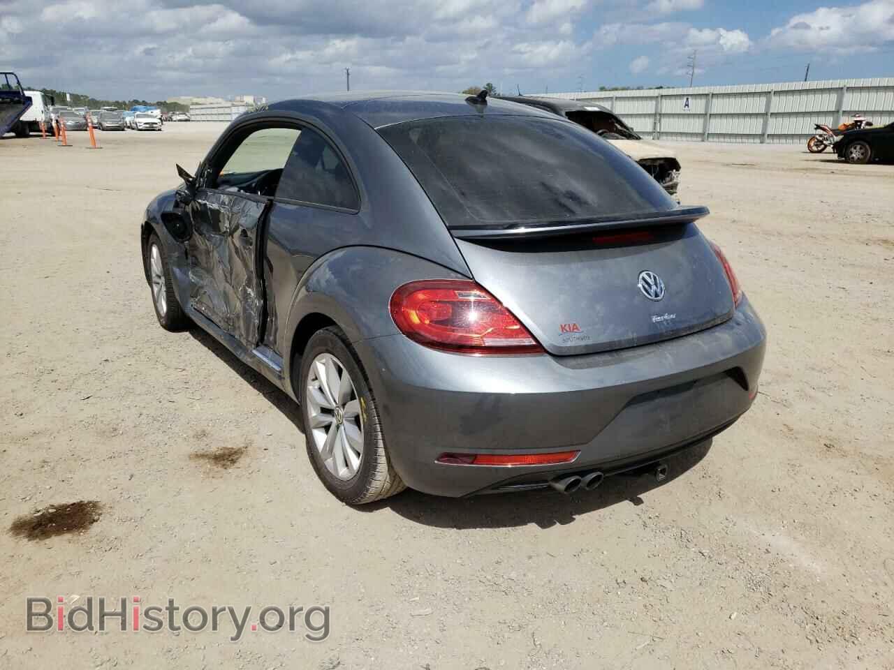 2017 VOLKSWAGEN BEETLE - VIN: 3VWF17ATXHM623060 - Фото 3