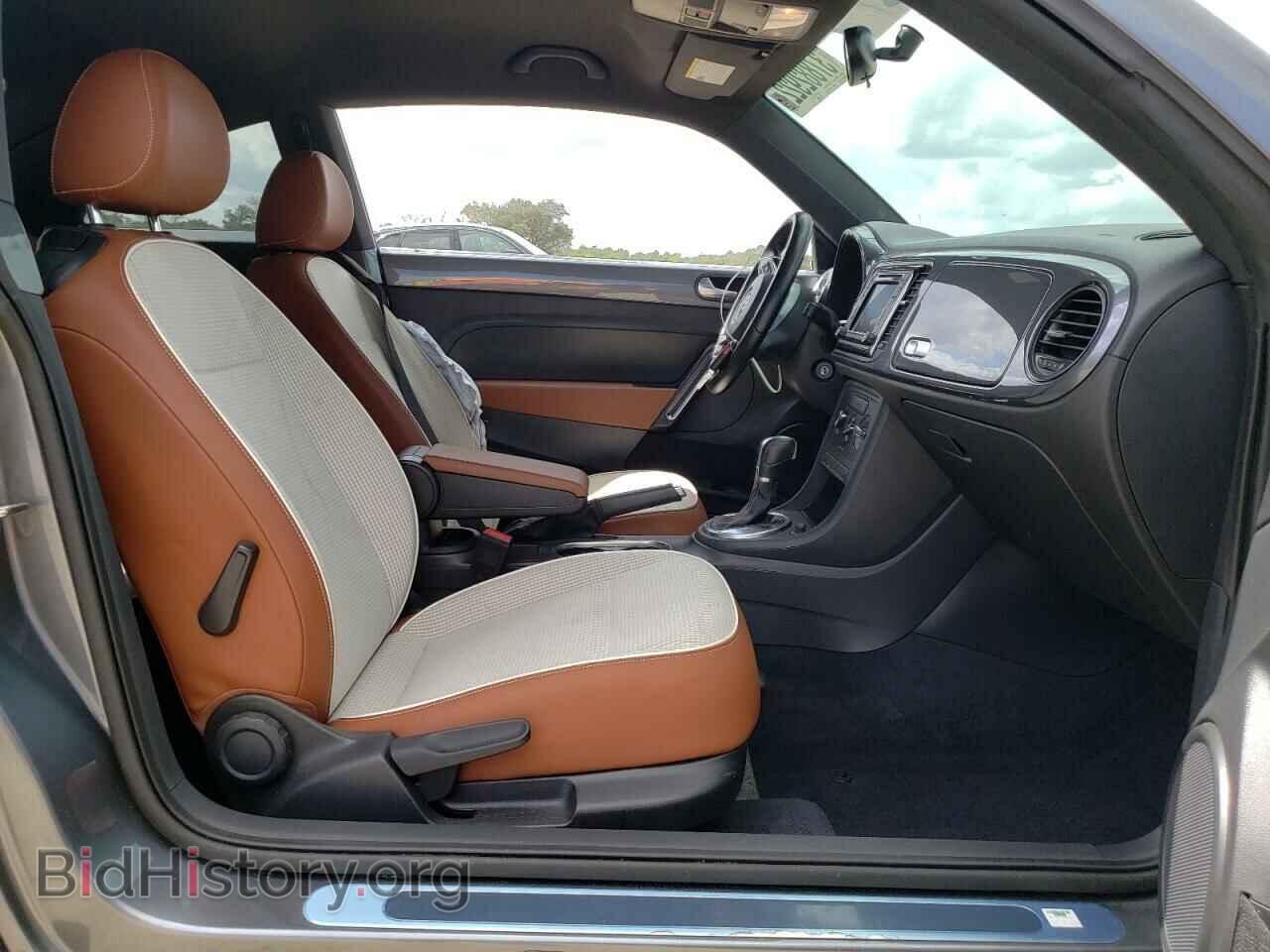 2017 VOLKSWAGEN BEETLE - VIN: 3VWF17ATXHM623060 - Фото 5