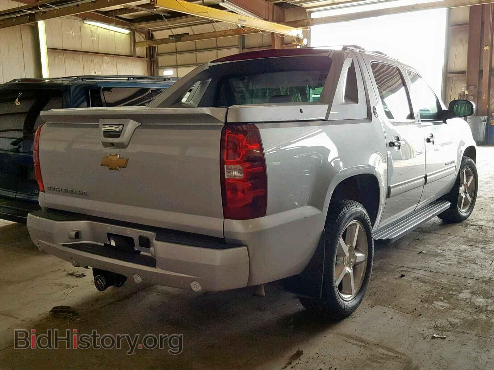 2013 CHEVROLET AVALANCHE - VIN: 3GNTKFE74DG168300 - Фото 4