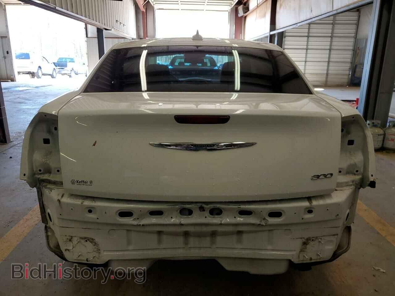 2019 CHRYSLER 300 - VIN: 2C3CCAAG2KH602360 - Фото 6