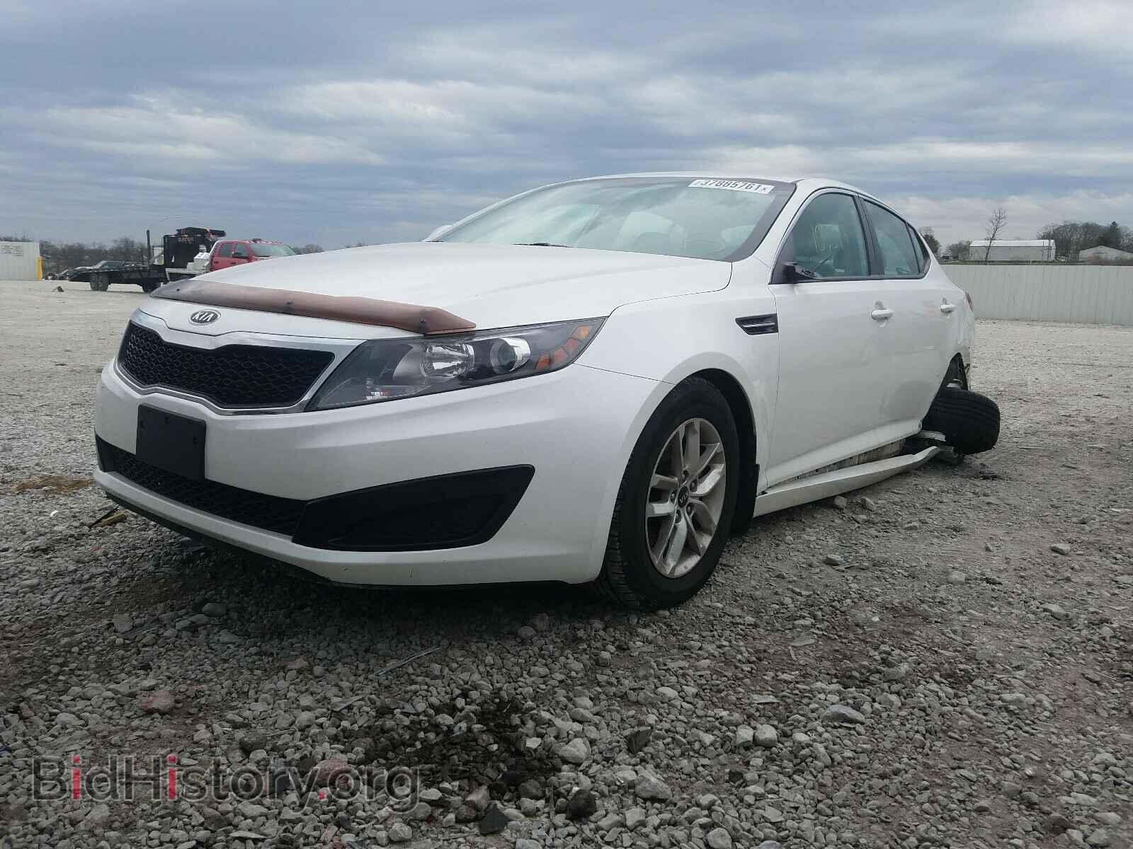 2011 KIA OPTIMA - VIN: KNAGM4A75B5157581 - Photo 2
