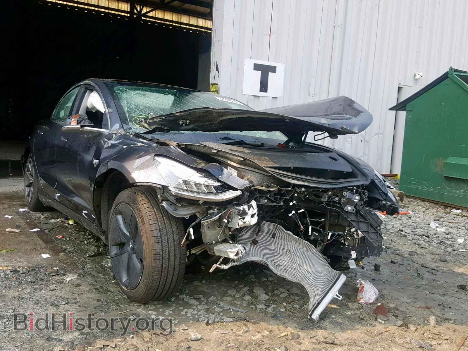 Фотография 5YJ3E1EA0JF101662 - TESLA MODEL 3 2018