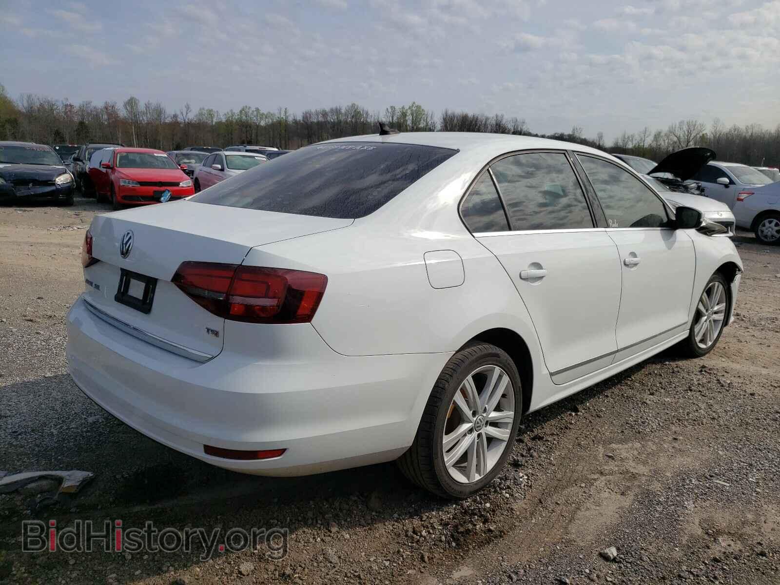 2017 VOLKSWAGEN JETTA - VIN: 3VWL17AJ3HM399762 - Photo 4