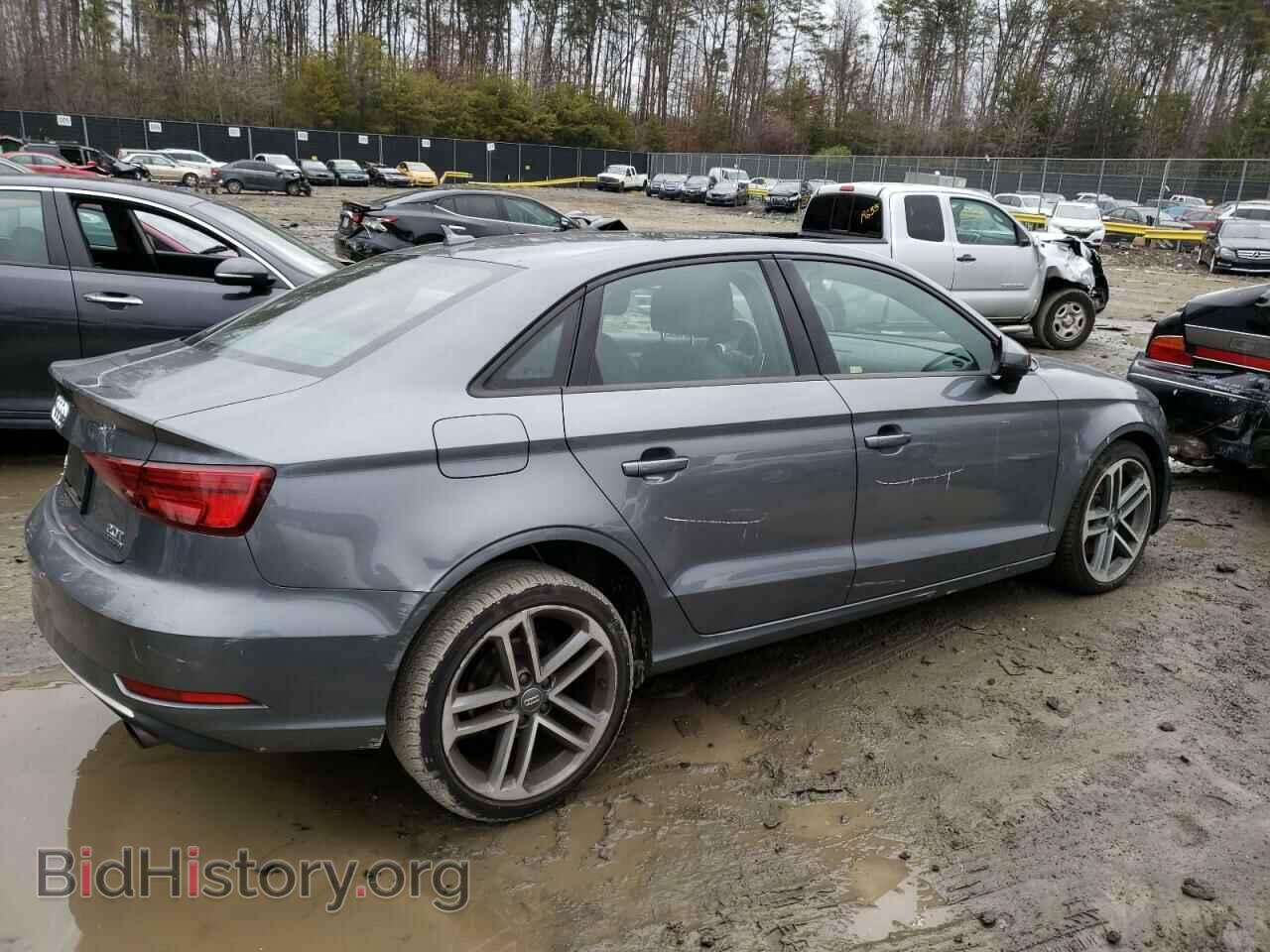 2018 AUDI A3 - VIN: WAUB8GFF8J1041264 - Фото 3