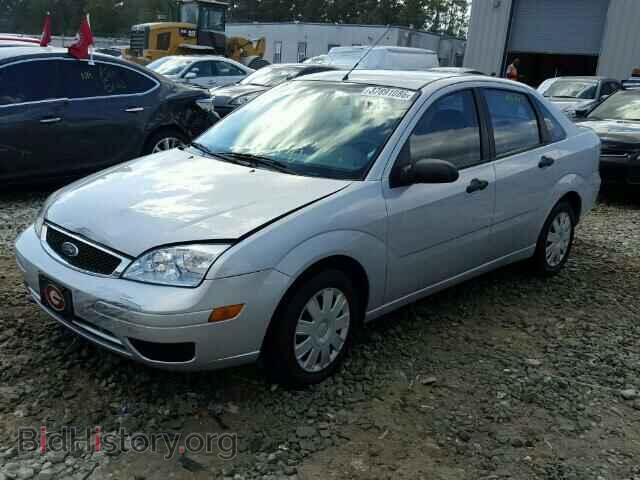 2005 FORD FOCUS - VIN: 1FAFP34NX5W195578 - Фото 2