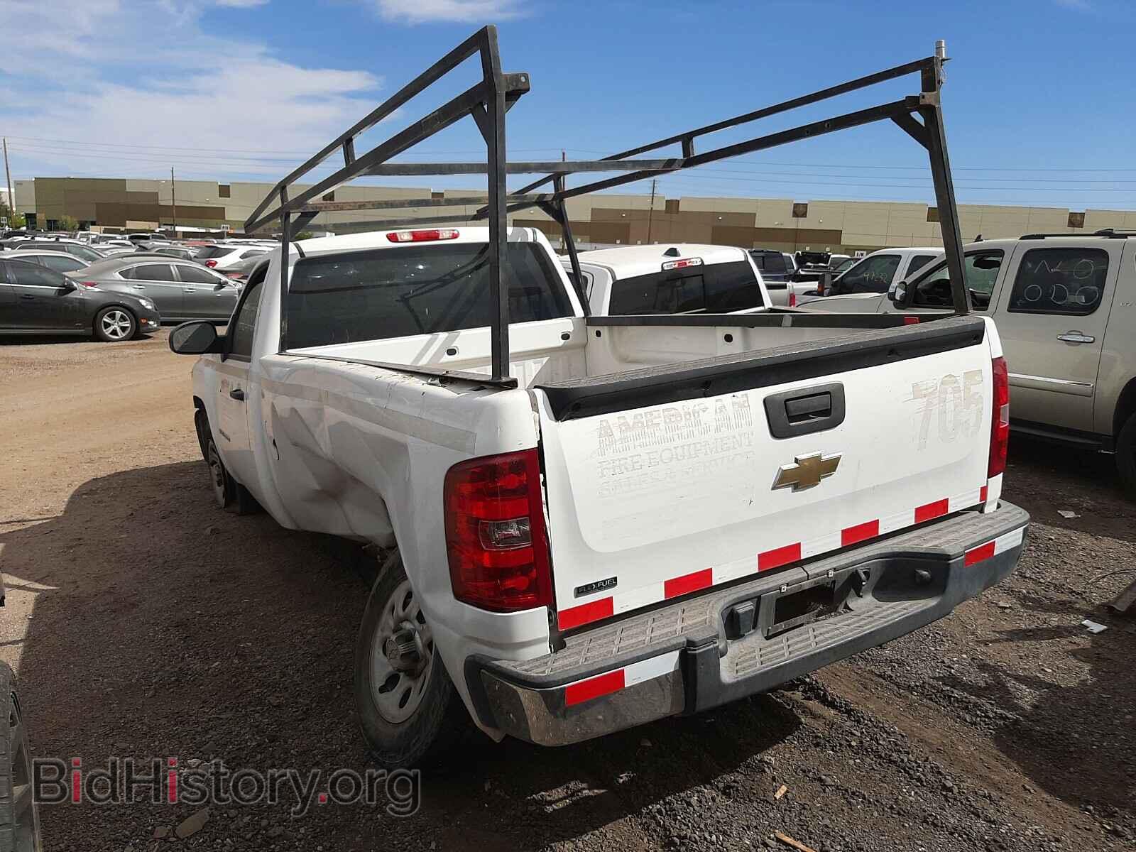 2011 CHEVROLET SILVERADO - VIN: 1GCNCPEA2BZ368007 - Фото 3