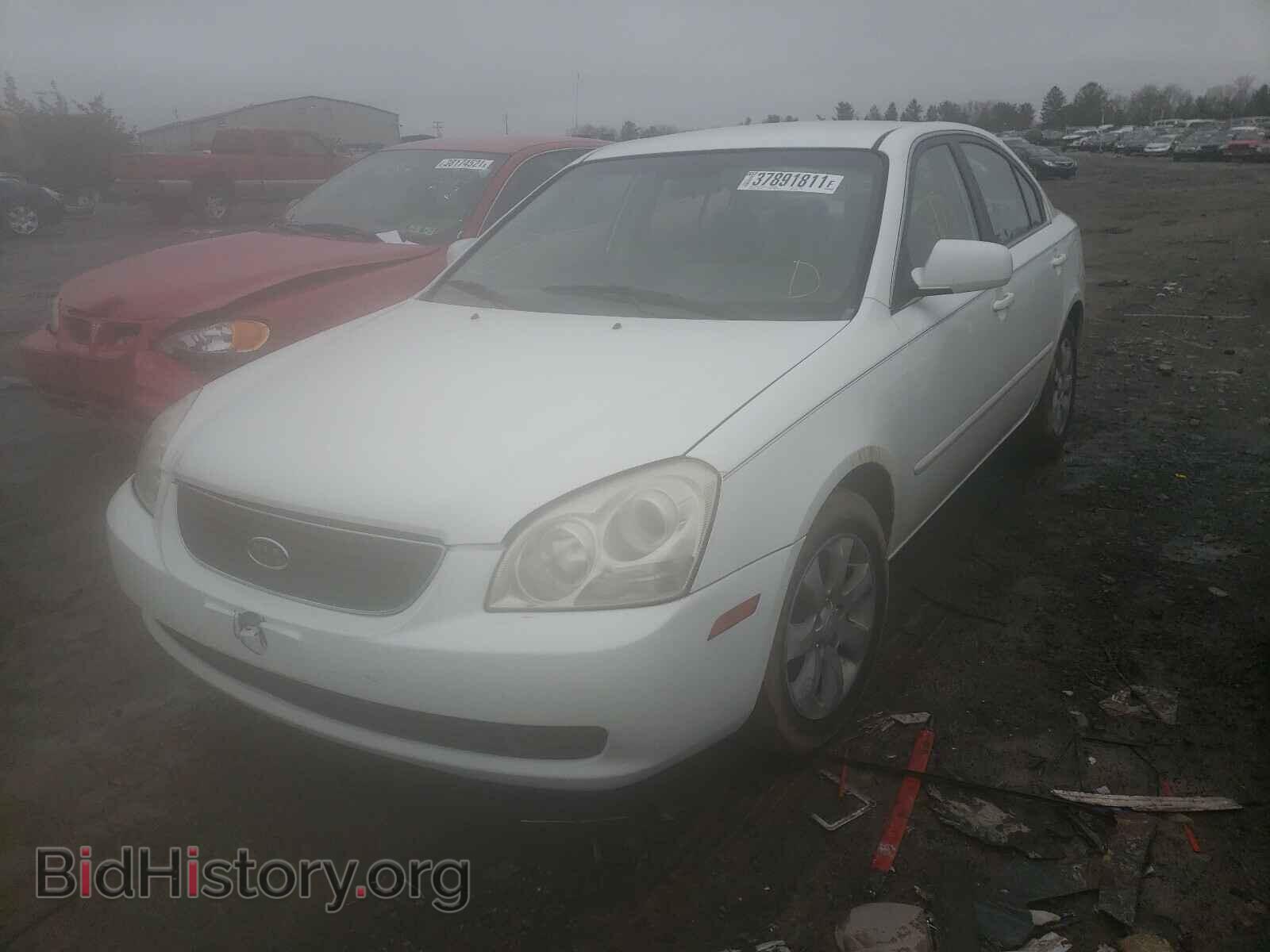 2007 KIA OPTIMA - VIN: KNAGE124375104000 - Фото 2