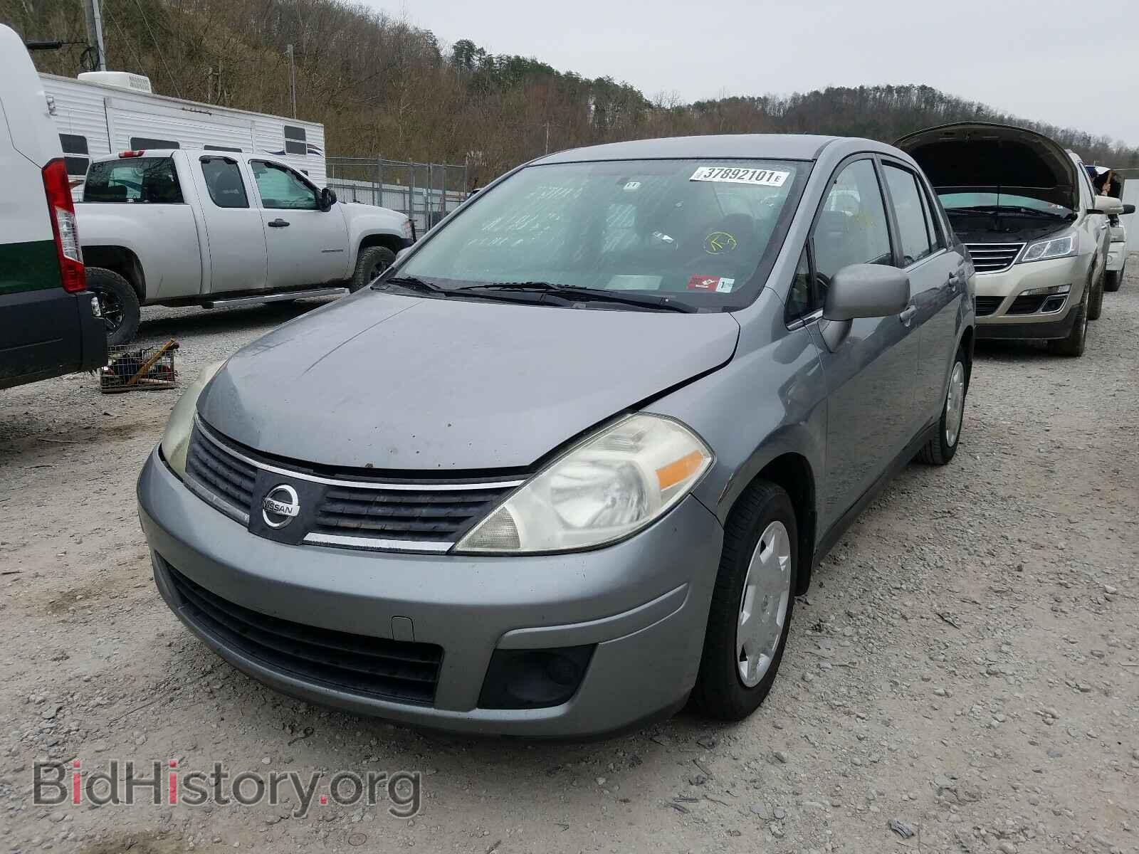 2009 NISSAN VERSA - VIN: 3N1BC11E79L350342 - Фото 2