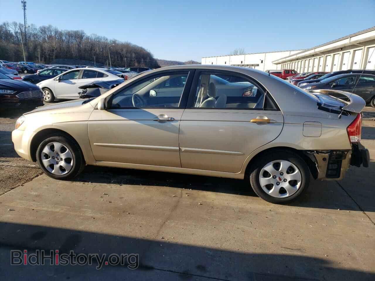 2009 KIA SPECTRA - VIN: KNAFE221395659460 - Фото 2