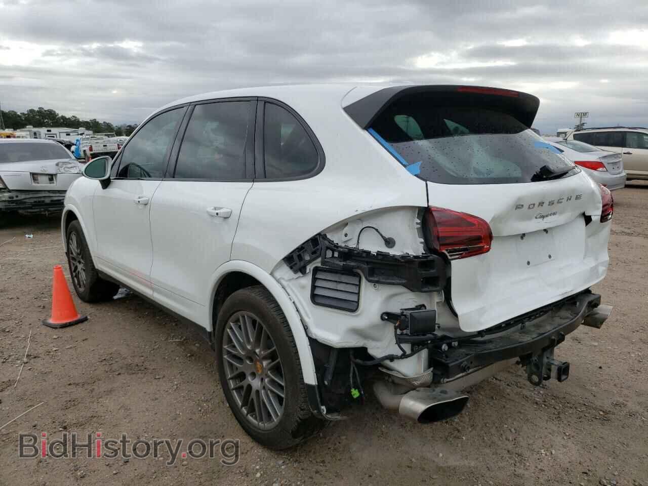 2017 PORSCHE CAYENNE - VIN: WP1AA2A21HKA83692 - Фото 2