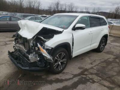 2018 Toyota HIGHLANDER, white — VIN 5TDBZRFH9JS906419, Copart