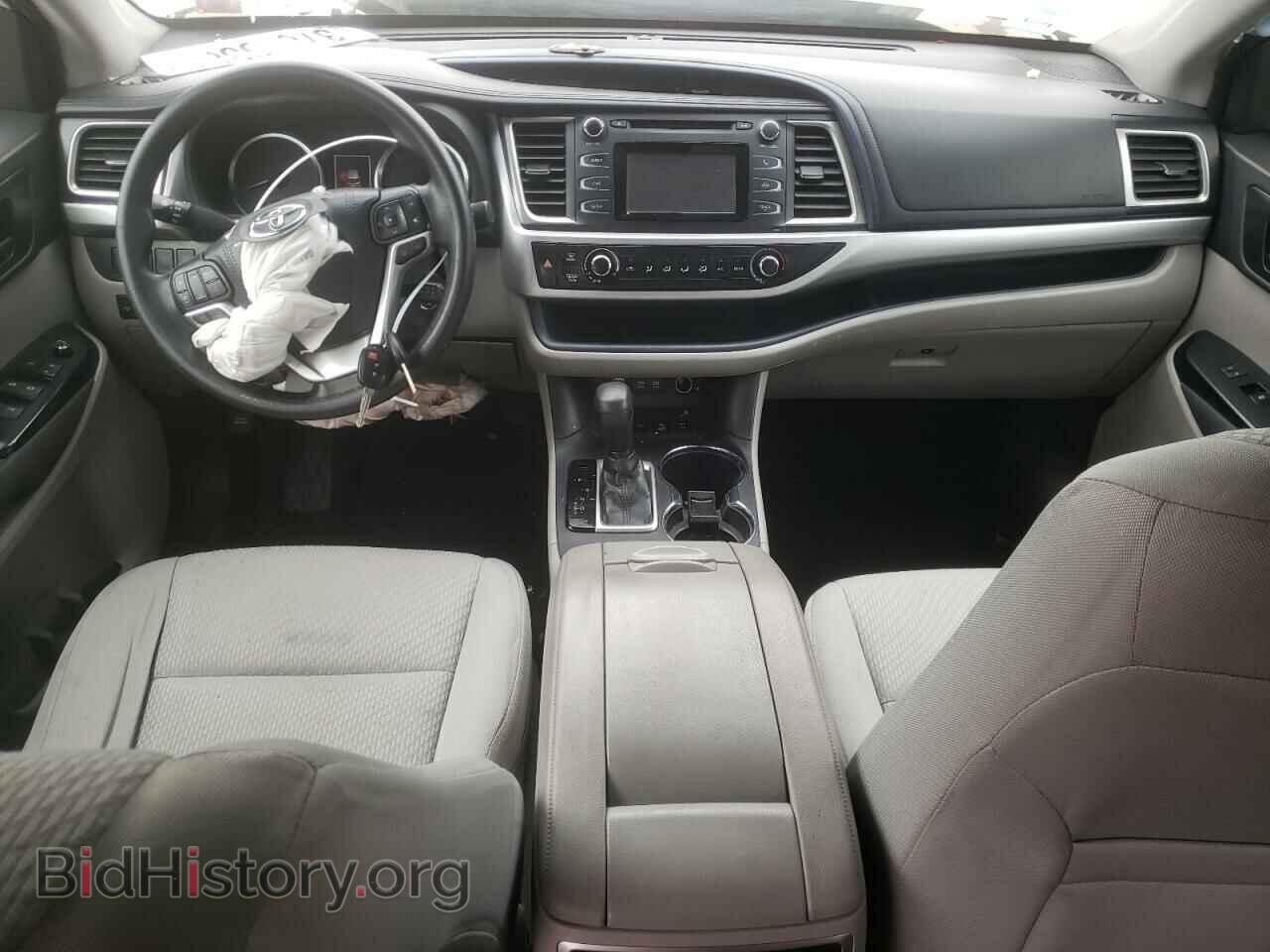 2018 TOYOTA HIGHLANDER - VIN: 5TDBZRFH9JS906419 - Фото 8