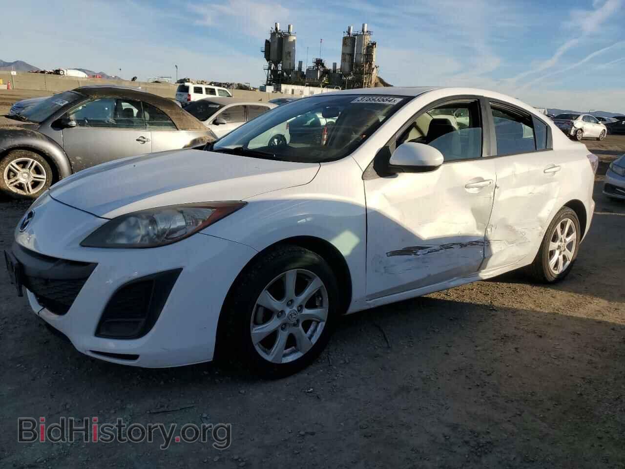 Фотография JM1BL1VG8B1389267 - MAZDA 3 2011