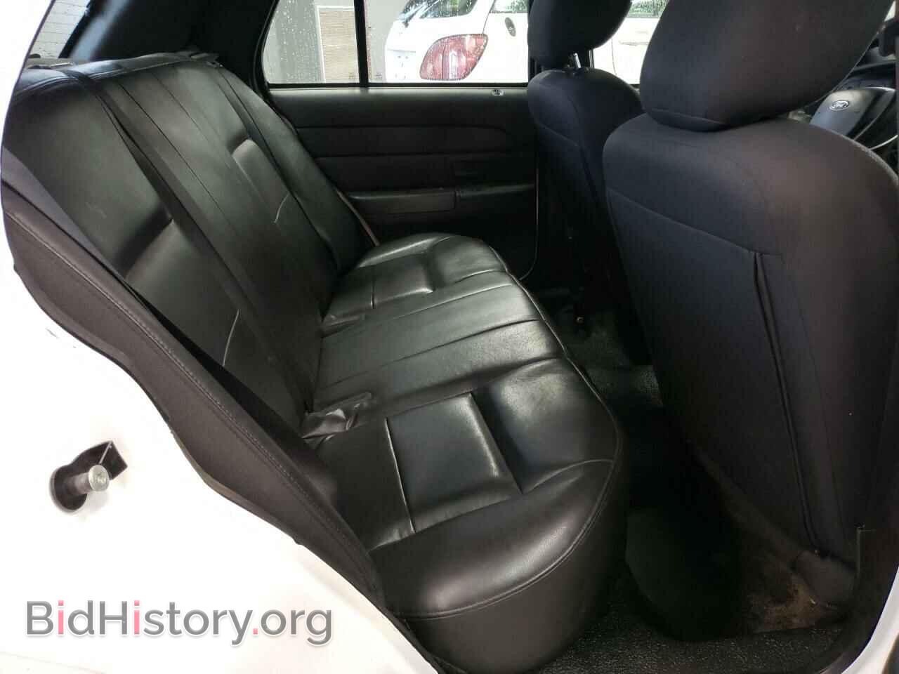 2011 FORD CROWN VIC - VIN: 2FABP7BV7BX109250 - Фото 6