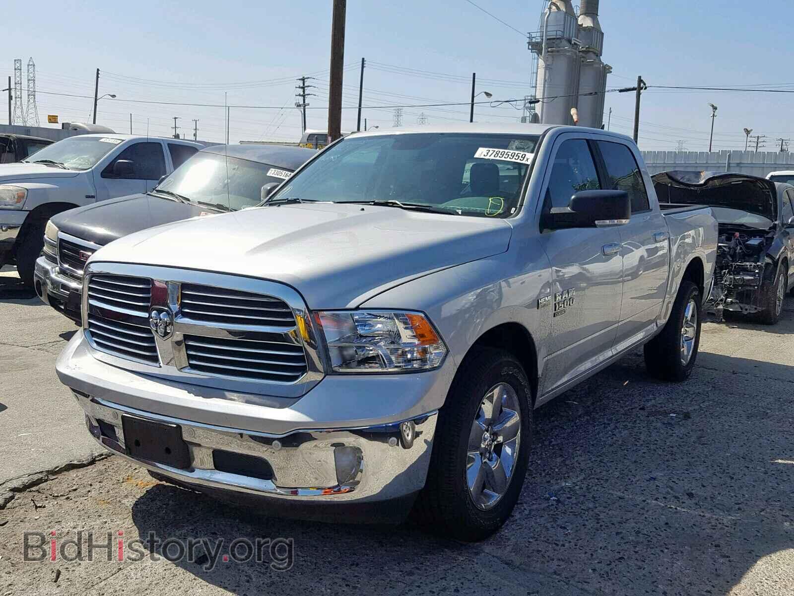 2019 RAM 1500 CLASS - VIN: 1C6RR7LT8KS549746 - Фото 2