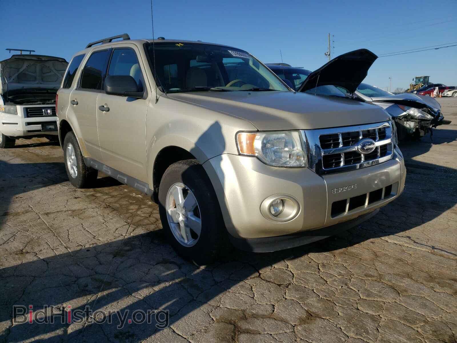 Фотография 1FMCU0DG9BKB70577 - FORD ESCAPE 2011
